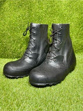 Vintage Hood Mickey Mouse Boots ECW Rubber Men’s Size 9W Black US Military